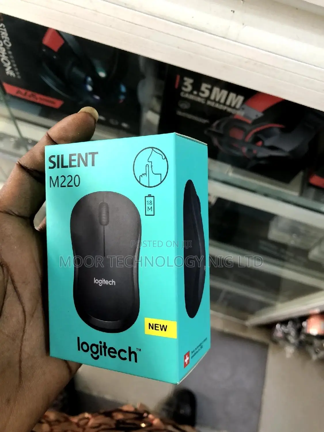 Logitech M220 Wireless Mouse