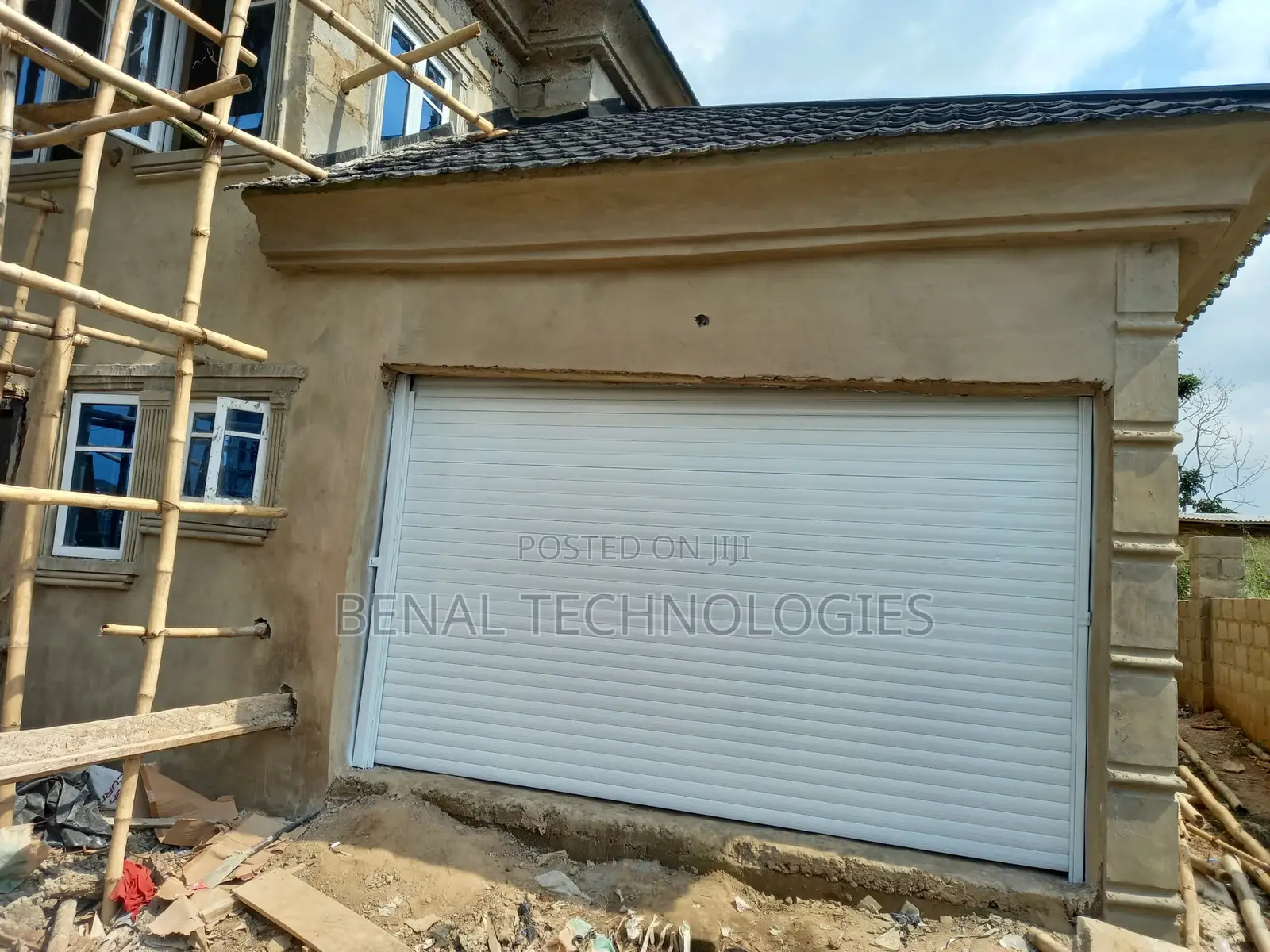 Remote-Access Roller Garage Doors