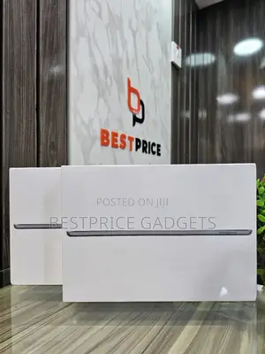 New Apple iPad 9.7 64 GB Gray