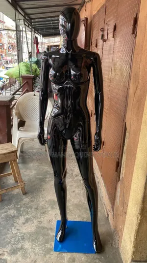 Size 10 Glossy Black Female Dummy