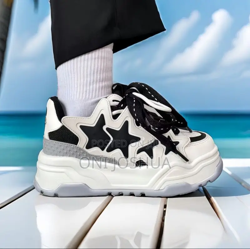 Big Chunky Lace Star Sneakers