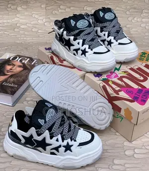 Big Chunky Lace Star Sneakers