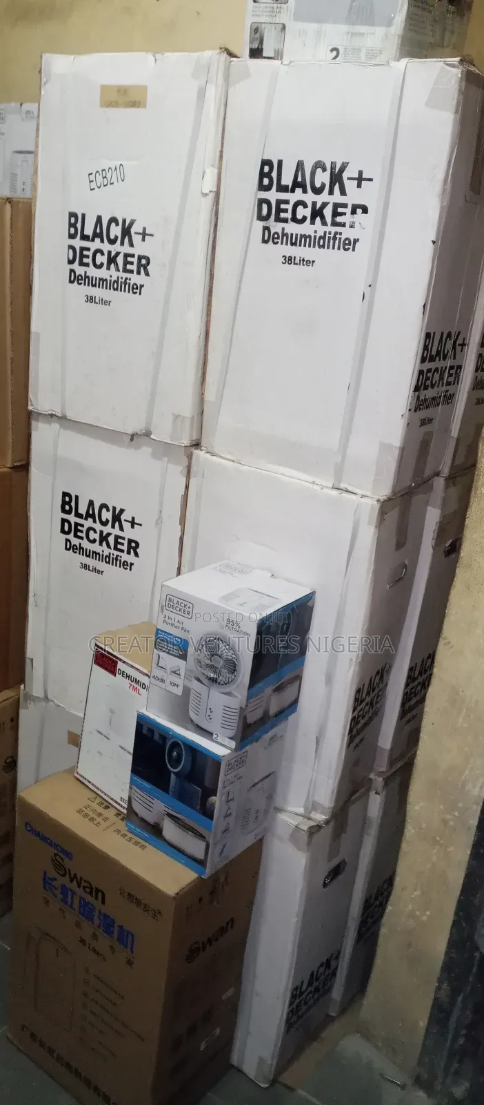 Dehumdifer Black Decker ,Remove Mist, Waiters Odours Etc