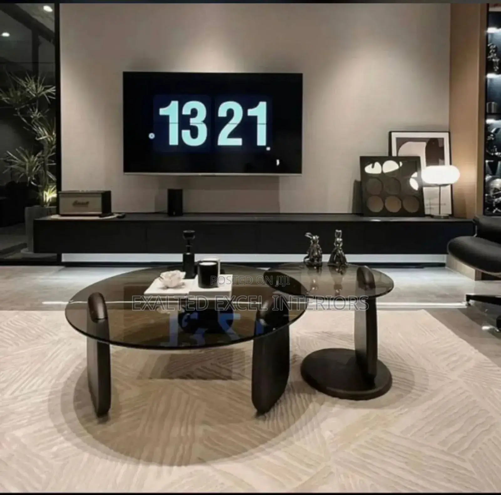 A Unique Quality Center Table