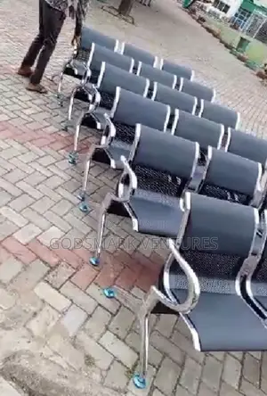 Waiting Chair for Visitors 3 in 1.