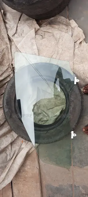 Front Door Glass for Toyota Highlander 2015 Model Available