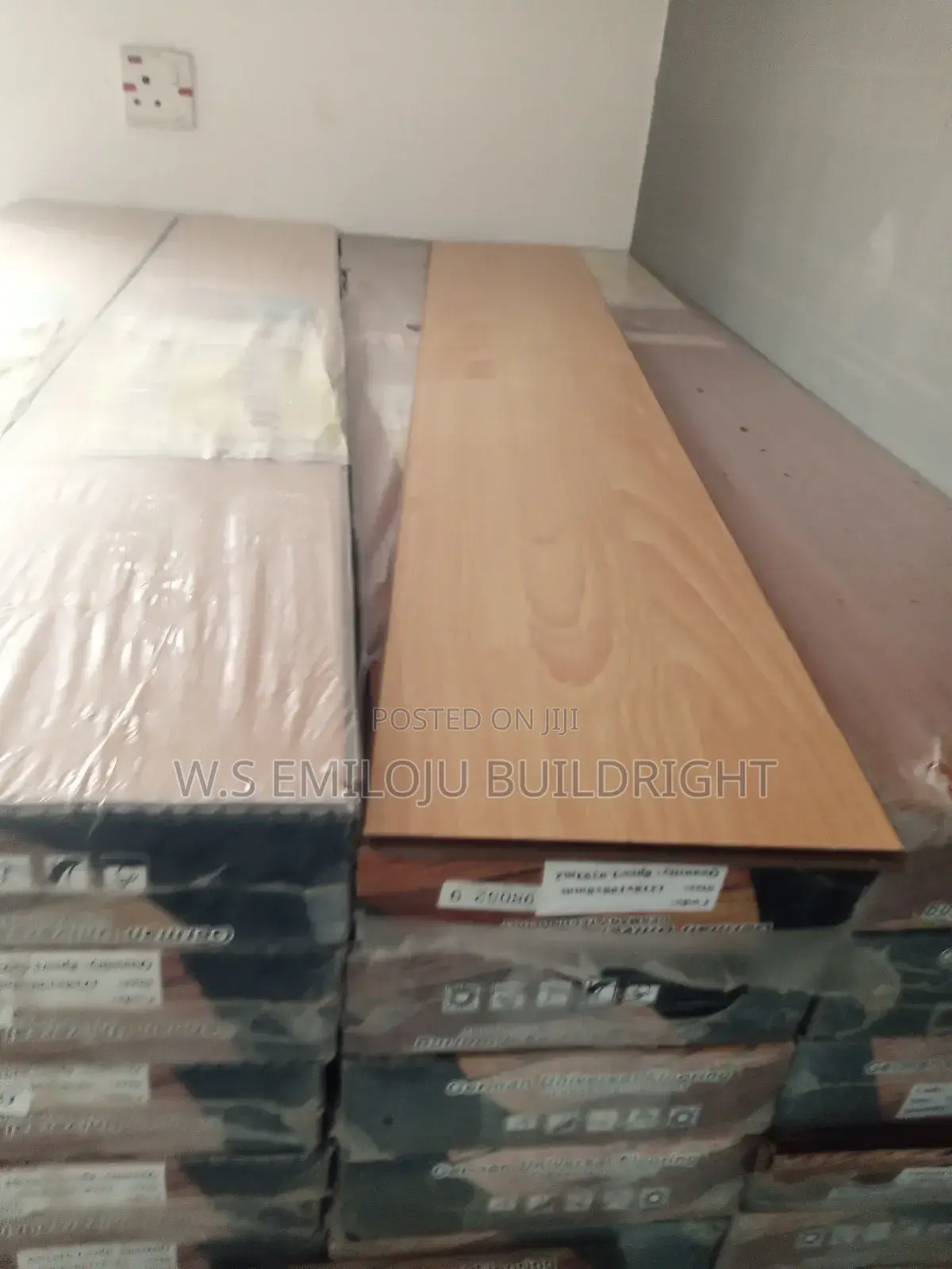 Laminated Wooden Floor