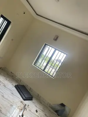 2bdrm Block of Flats in Avu Junction, Owerri for rent