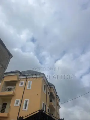 2bdrm Block of Flats in Avu Junction, Owerri for rent