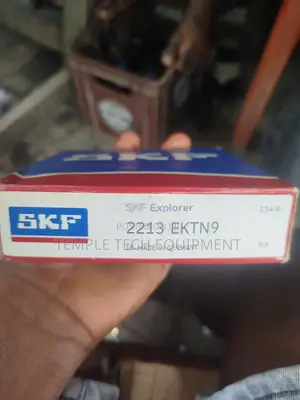 2213 EKT9 Bearing