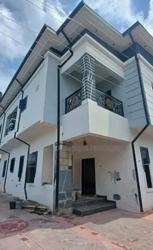 4bdrm Duplex in Ada George , Port for sale