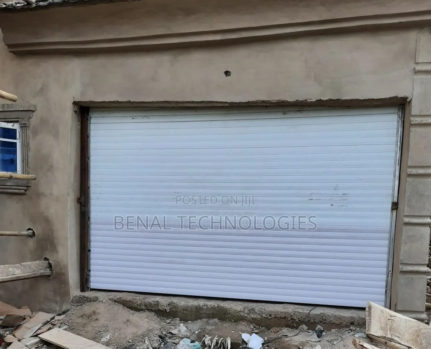Modern Automatic Garage Doors