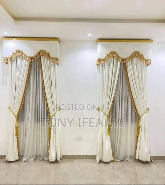 Irish Curtain (Cream)