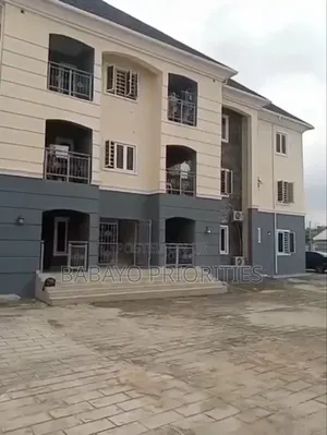 Photo - 18bdrm Block of Flats in Lugbe District for sale