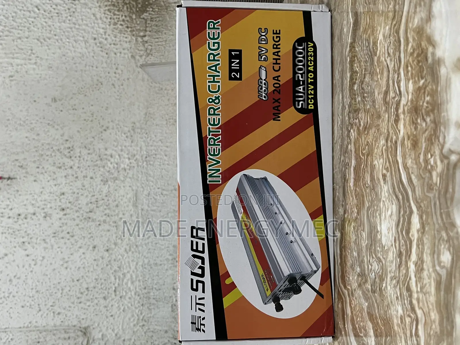 Suoer Inverter 2000W With Charger