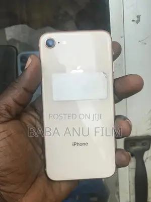 Apple iPhone 8 64 GB Gold