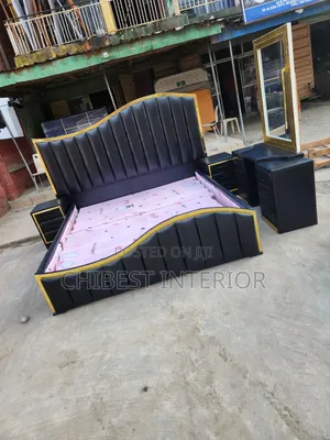 High Quality Black Leather Bed