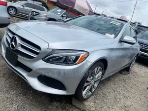 Mercedes-Benz C300 2015 Silver