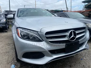 Mercedes-Benz C300 2015 Silver