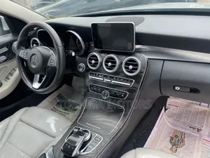 Mercedes-Benz C300 2015 Silver