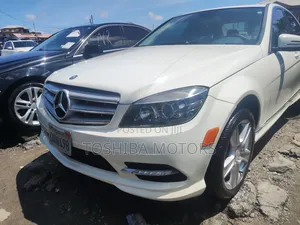 Mercedes-Benz C300 2011 White