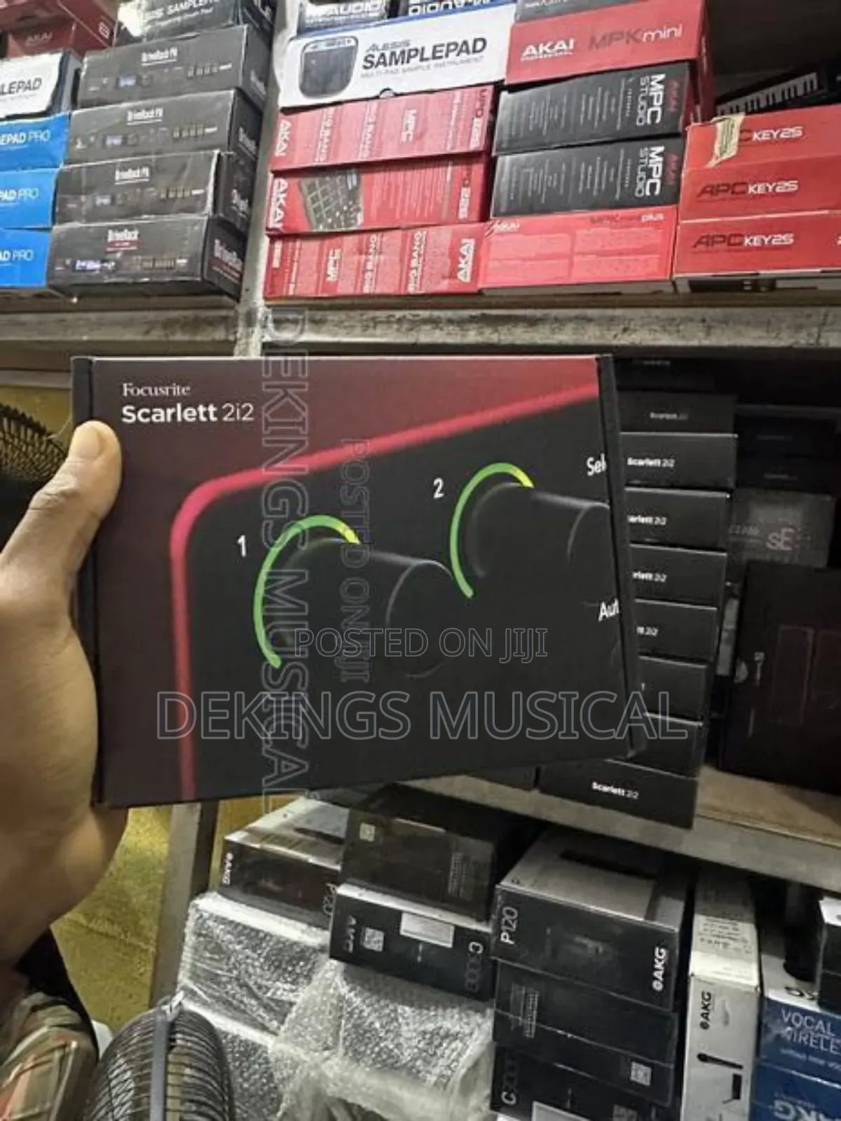 Focusrite Scarlett 2i2 4th Gen Audio Interface