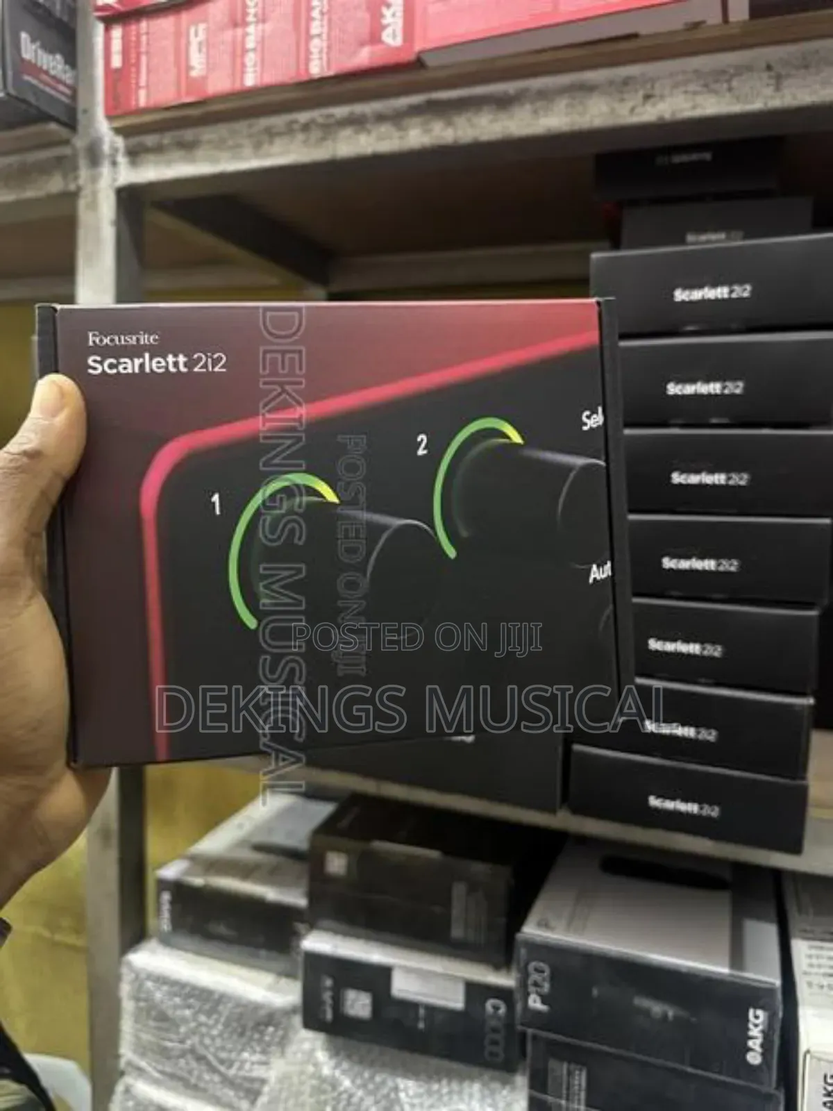 Focusrite Scarlett 2i2 4th Gen Audio Interface