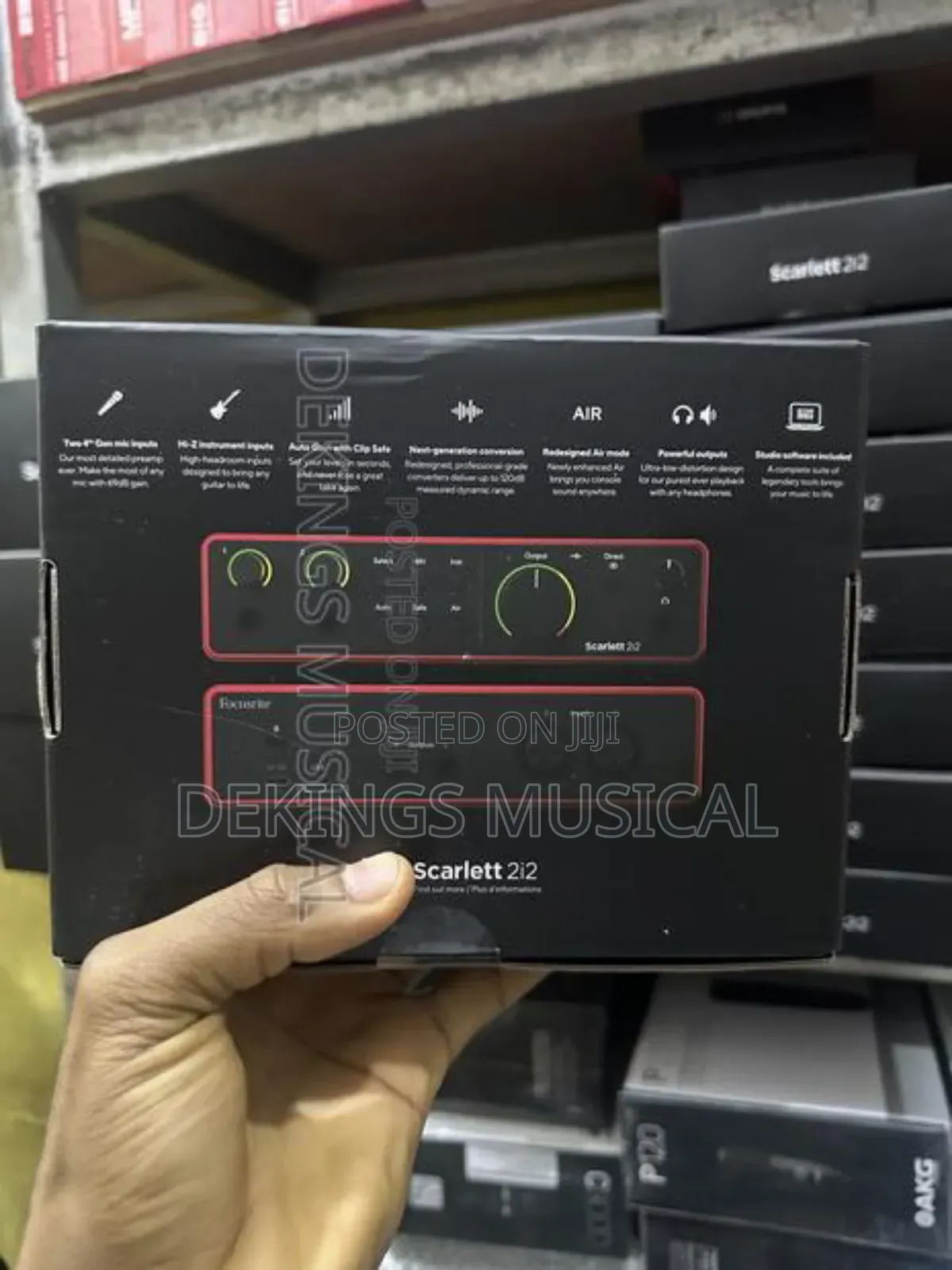 Focusrite Scarlett 2i2 4th Gen Audio Interface