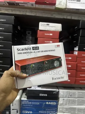 Photo - Focusrite Scarlett 4i4 3rd Generation USB Audio Interface