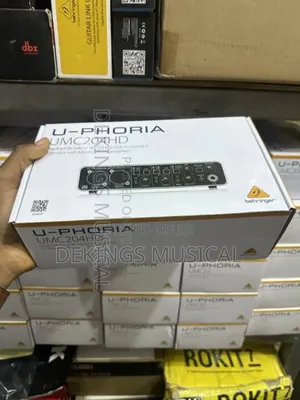 Behringer U-Phoria UMC204HD – USB 2.0 Audio Interface