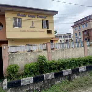 5bdrm Duplex in Allen Estate for rent