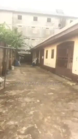 Furnished 5bdrm Block of Flats in Rumunduru, Port-Harcourt for sale