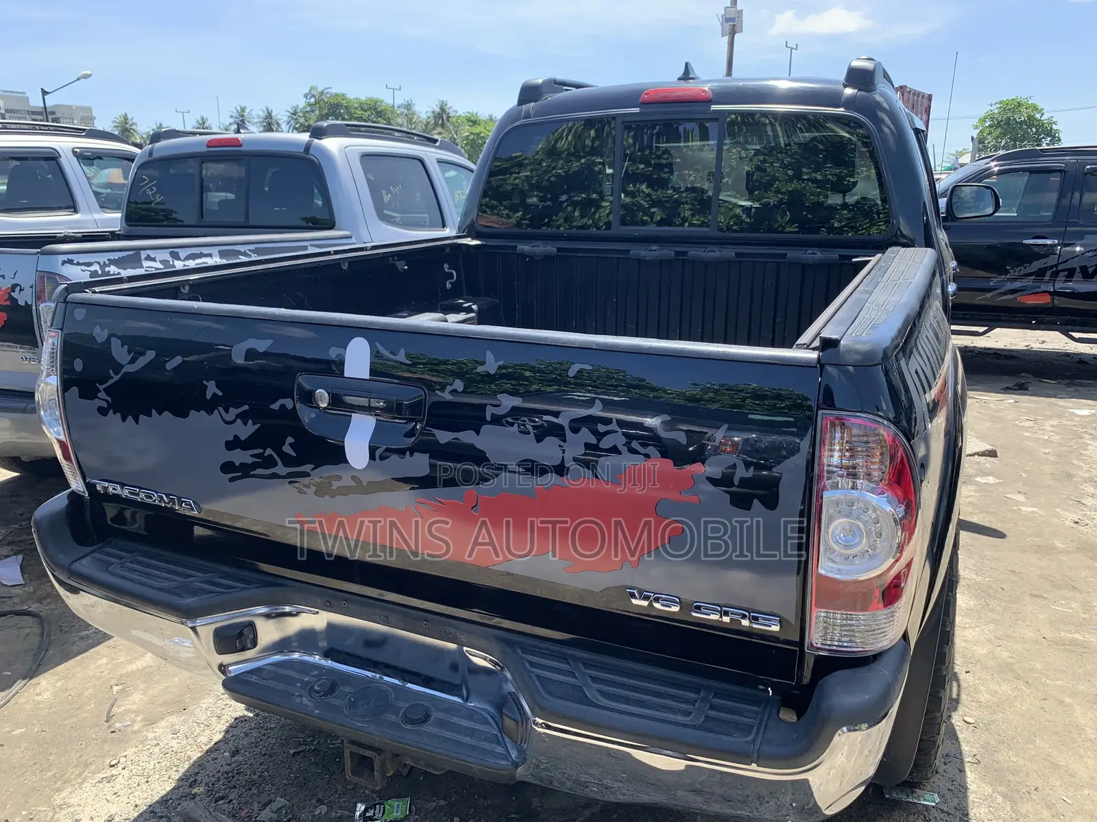 Toyota Tacoma 2015 Black
