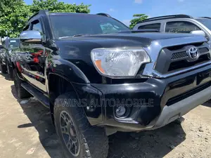 Toyota Tacoma 2015 Black