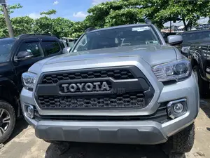 Toyota Tacoma Limited 2018 Silver