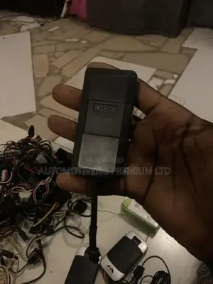 Efficient GPS GSM Vehicle Tracker With Installation