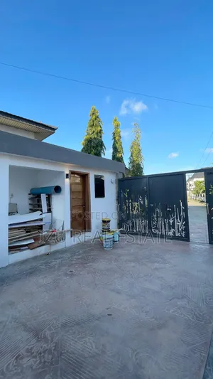 Photo - Furnished 4bdrm Duplex in Izu Real Estate, Osapa london for sale