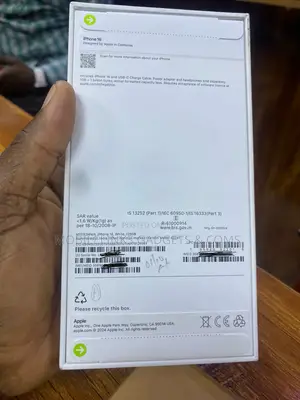 New Apple iPhone 16 128 GB White