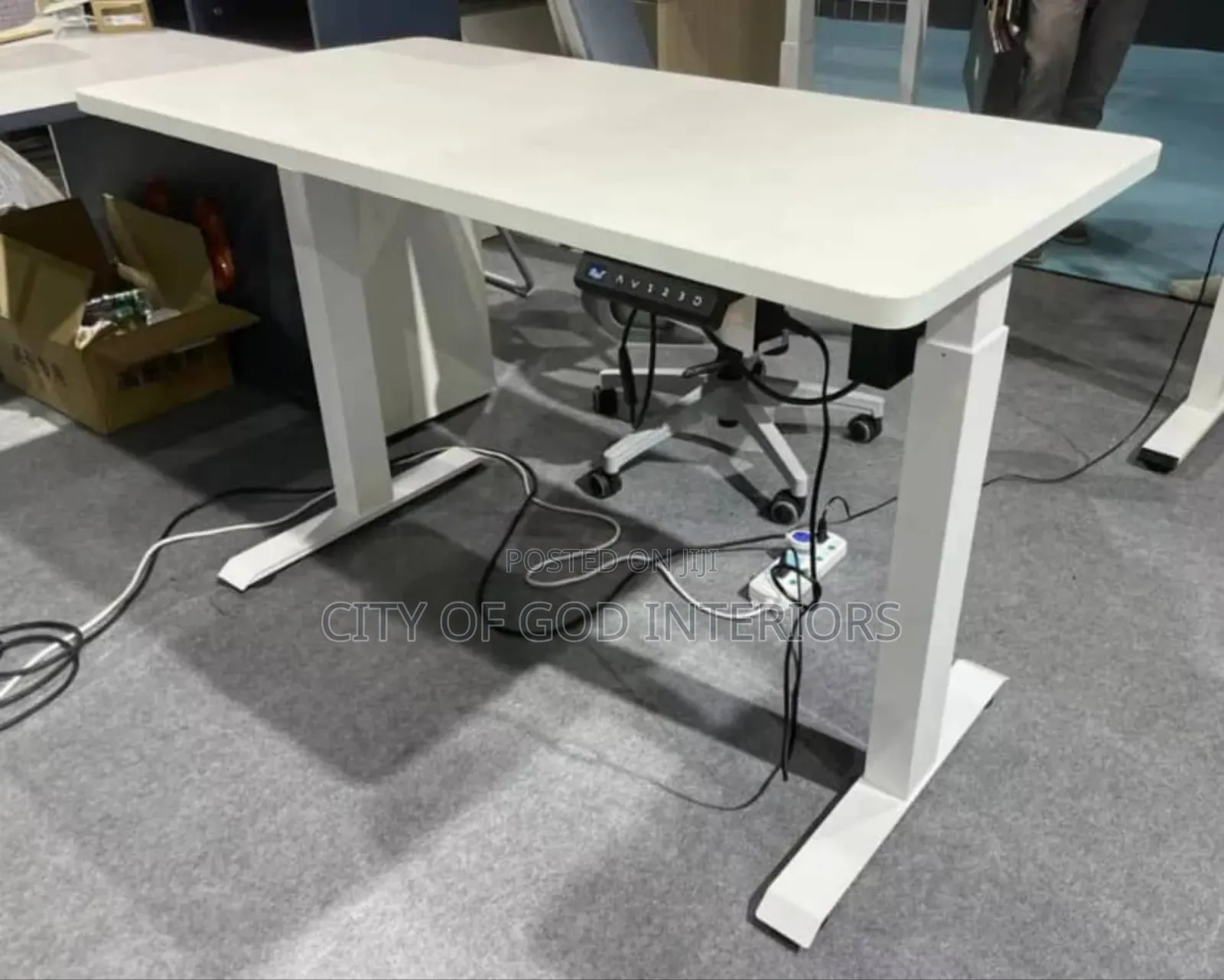 Quality Electric Adjustable Table 1.2mtr