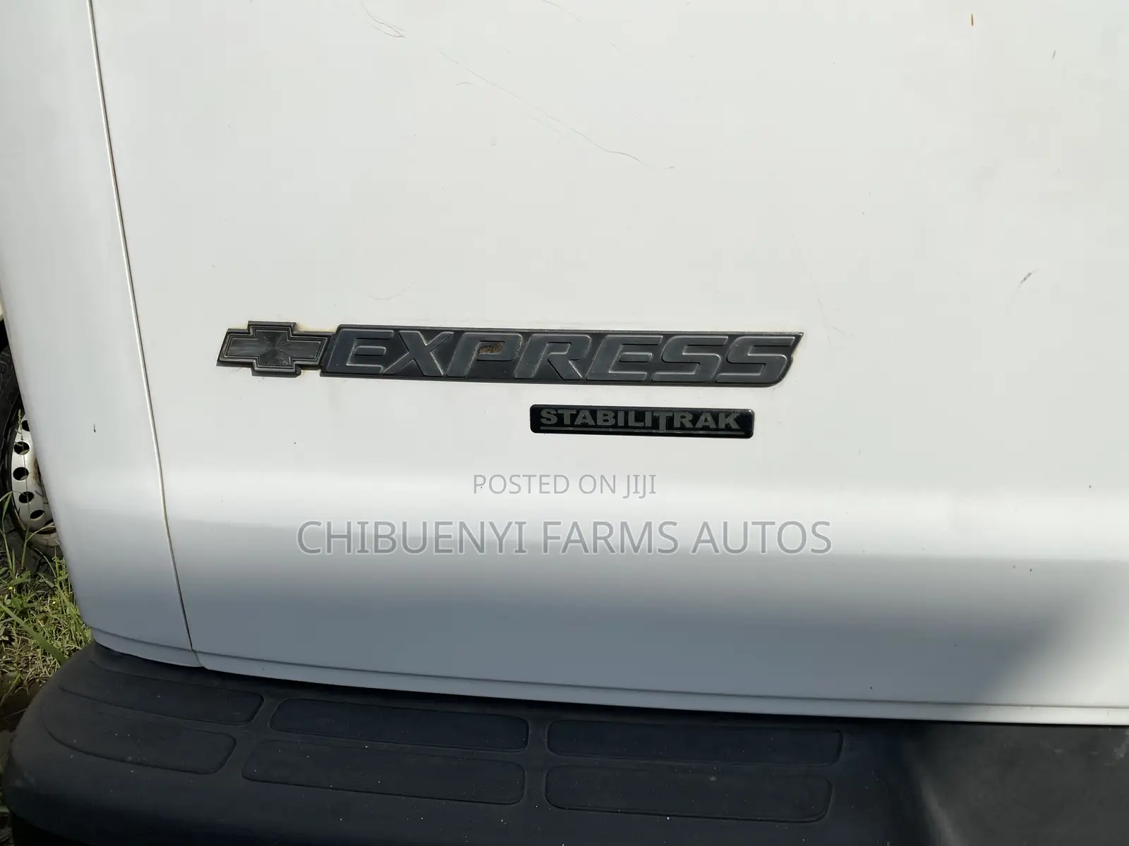 Chevrolet 3500 2013 White