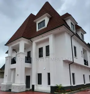 7bdrm Penthouse in Gwarinpa for sale