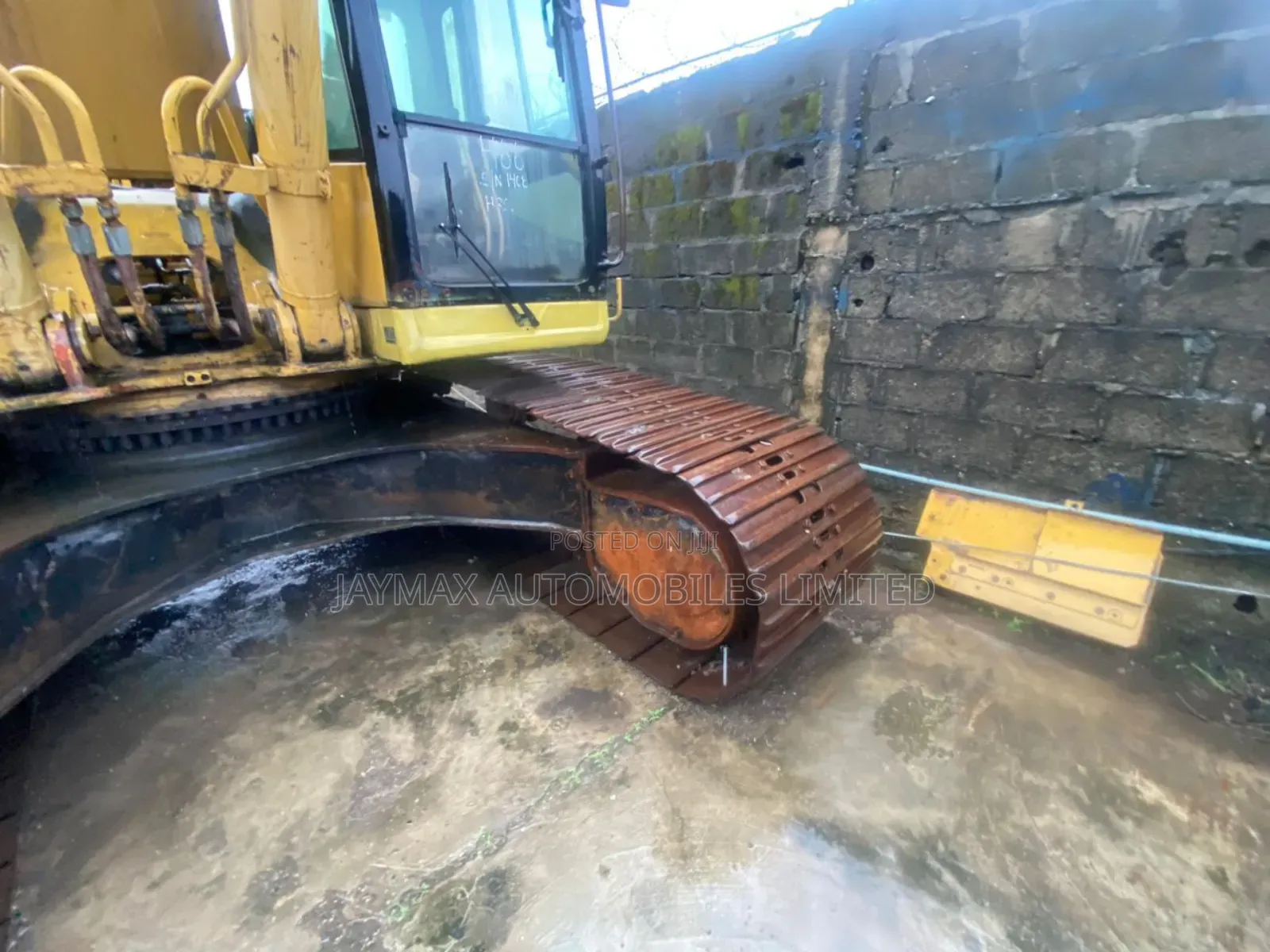 Excavator 330