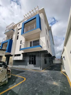 3bdrm Block of Flats in Ikeja for sale