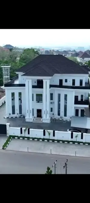 11bdrm Mansion in Guzape District for sale