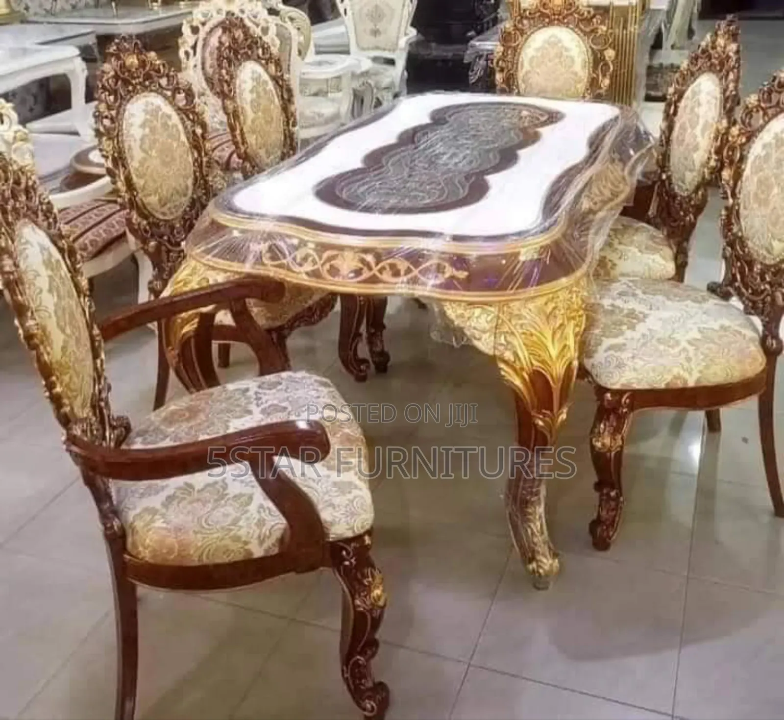 Royal Dining Table