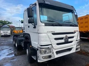 White Howo 371 Tractor Head
