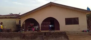 12bdrm House in Oda Road, Akure for sale