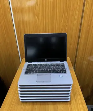 Laptop HP EliteBook 820 8GB Intel Core I5 SSD 256GB