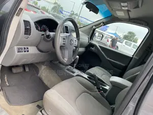 Nissan Frontier 2016 Gray