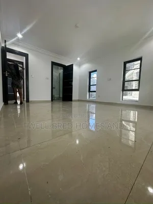 5bdrm Apartment in Periwinkle Estate, for rent